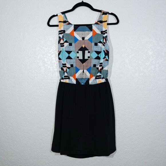 Twelfth Street Cynthia Vincent Geo Print Scoop Back Silk Dress Size Small - Picture 1 of 7